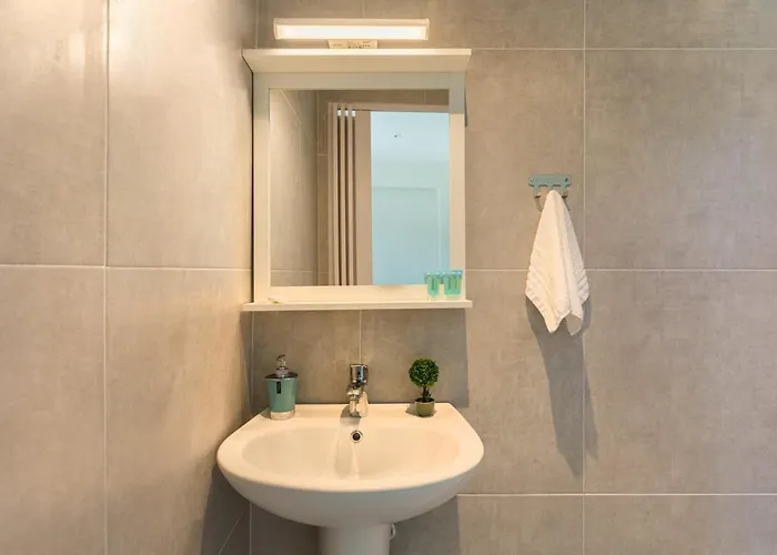 V Luxury Otel Possidi