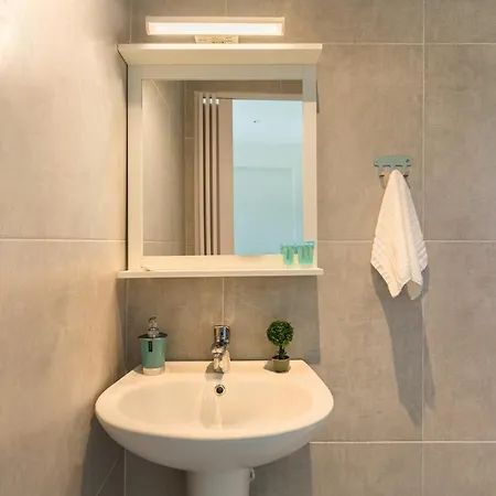 V Luxury Hotell Possidi